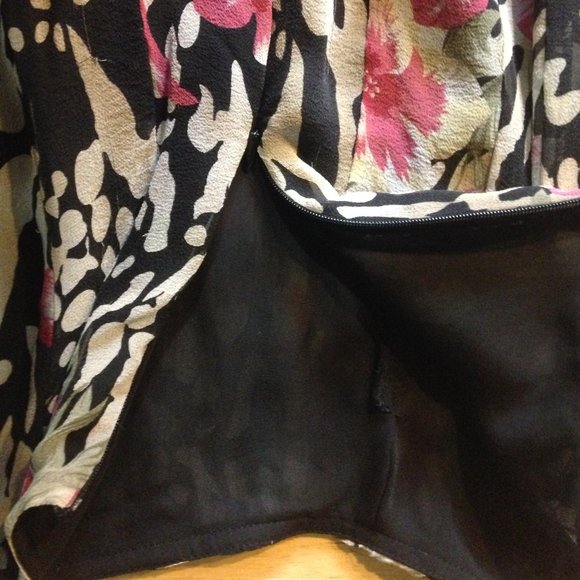 ICE Floral Lined Skirt Plus Size 14 - Picture 4 of 4